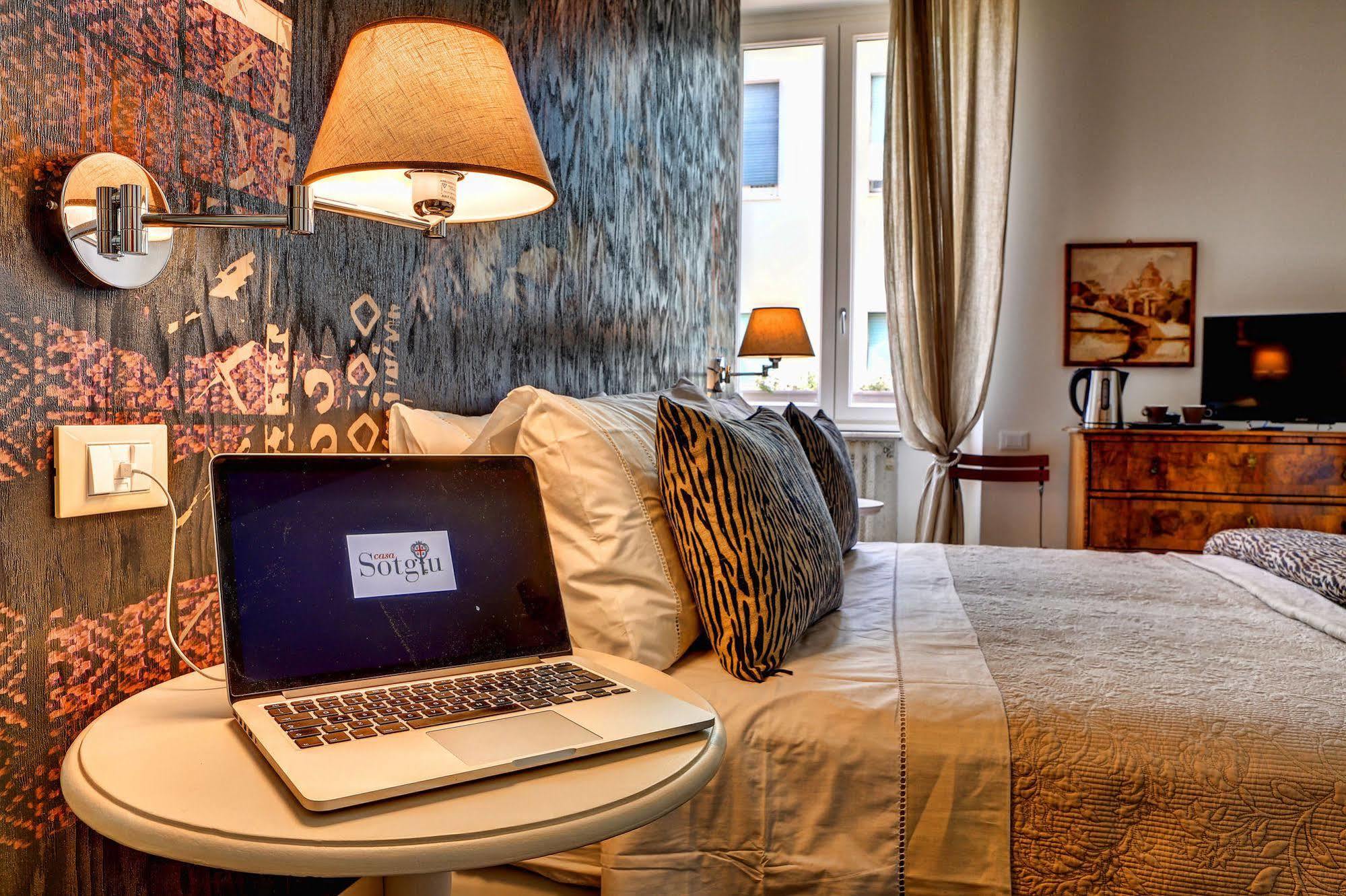 רומא Casa Sotgiu Guest House מראה חיצוני תמונה